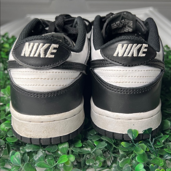 Nike Dunk Low Black and White, Size: 7Y - Picture 4 of 7